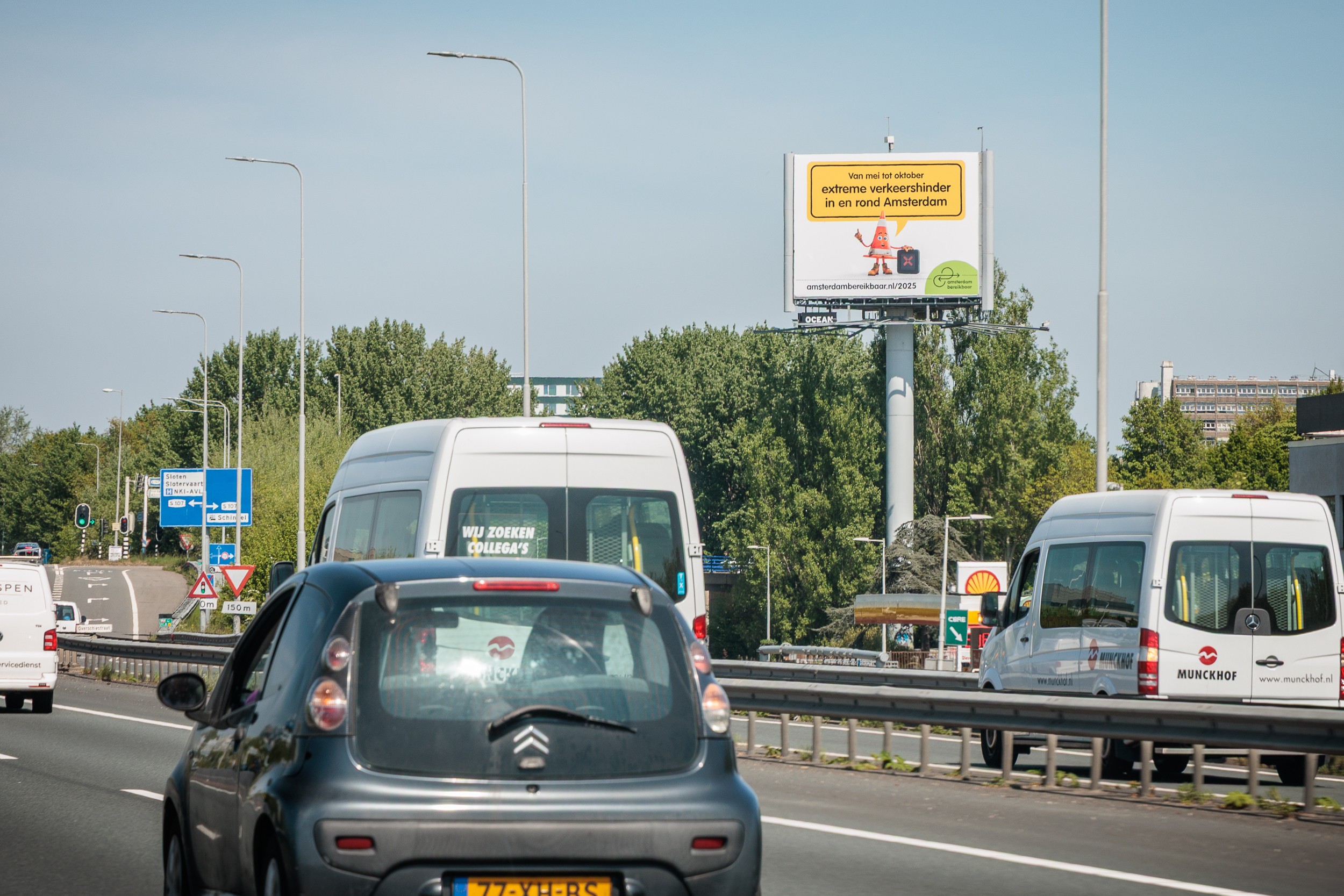 Ocean Outdoor met campagne Amsterdam Bereikbaar langs A10